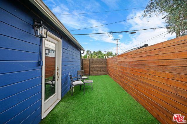 11143 Califa Street, Los Angeles, CA 91601