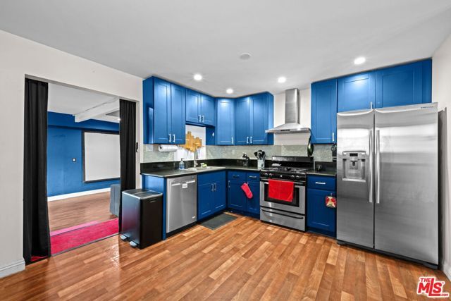 11143 Califa Street, Los Angeles, CA 91601