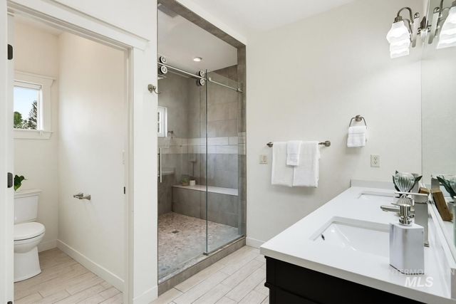6191 N Bandon Pl, Garden City, ID 83714