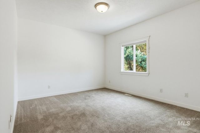 6191 N Bandon Pl, Garden City, ID 83714