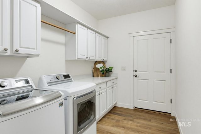 6191 N Bandon Pl, Garden City, ID 83714