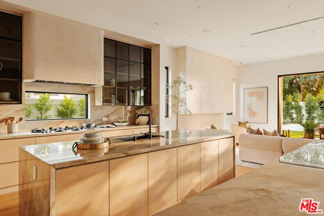 4317 Elmer Avenue, Studio City, CA 91602