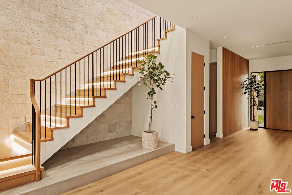 4317 Elmer Avenue, Studio City, CA 91602 — photo 3