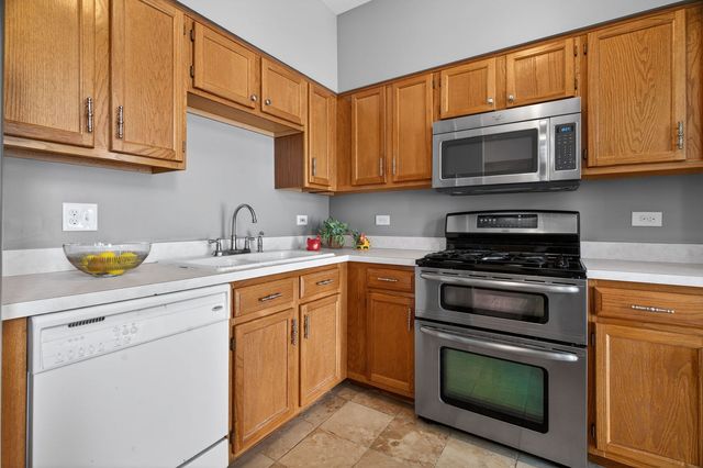 2167 ROSSITER Parkway, Plainfield, IL 60586