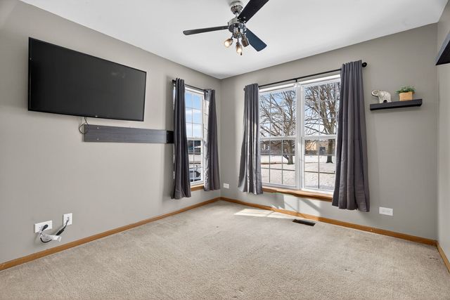 2167 ROSSITER Parkway, Plainfield, IL 60586