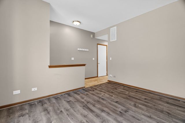 2167 ROSSITER Parkway, Plainfield, IL 60586