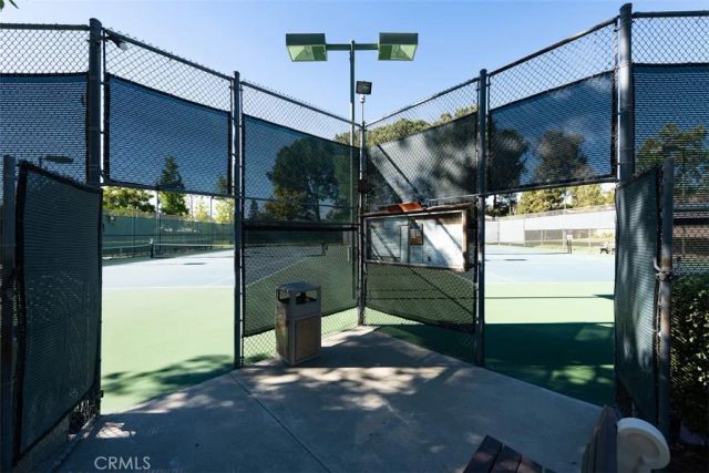 28052 Via Congora, Mission Viejo, CA 92692