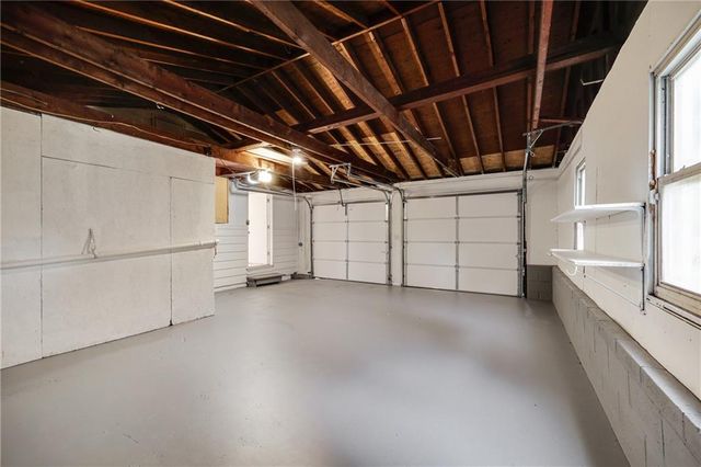 2700 Englewood Terrace, Independence, MO 64052