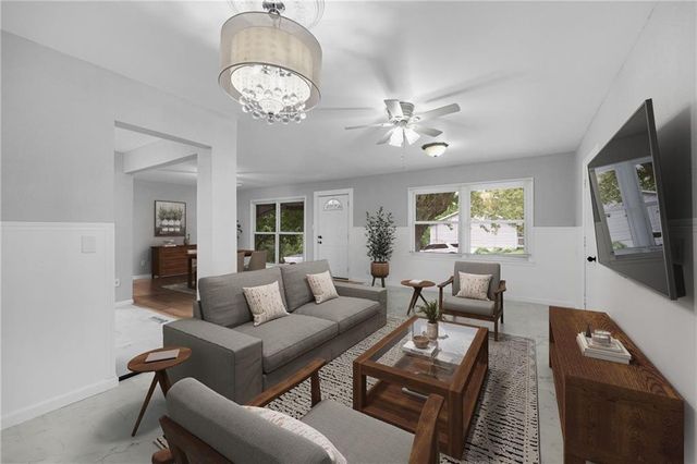 2700 Englewood Terrace, Independence, MO 64052