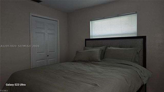 2705 SE 17TH AVE, Cape Coral, FL 33904