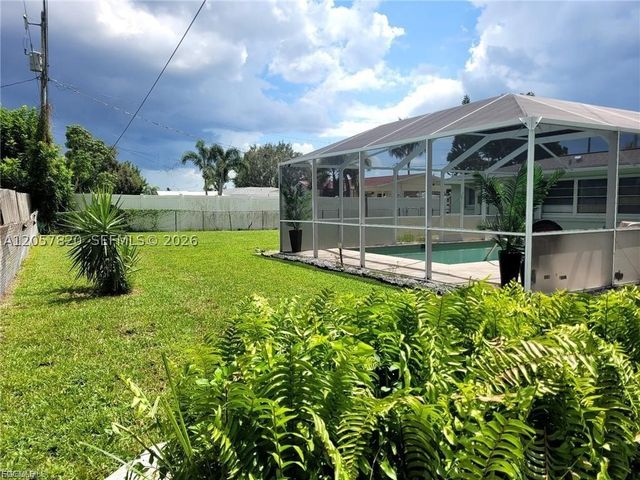 2705 SE 17TH AVE, Cape Coral, FL 33904