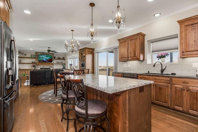 27810 E 133 rd Court, Lee's Summit, MO 64086