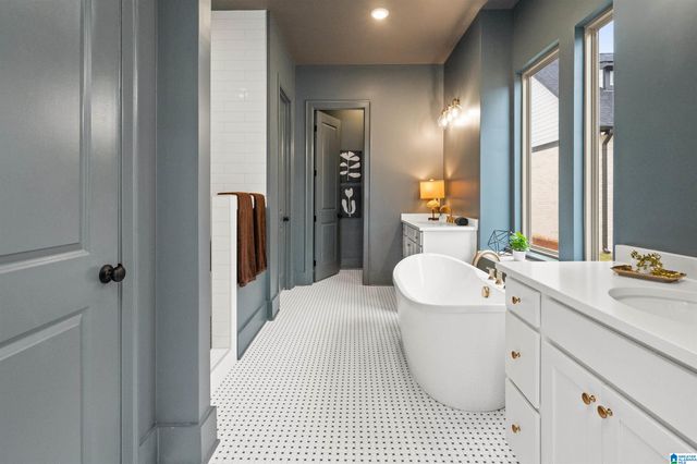 1732 GABLE WAY, Hoover, AL 35244