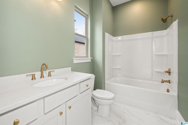 1732 GABLE WAY, Hoover, AL 35244