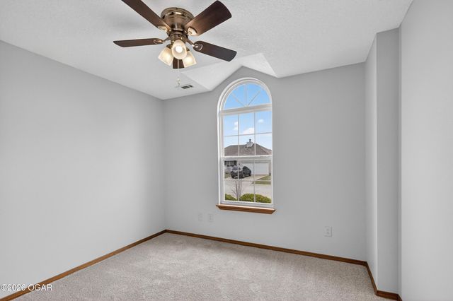 1315 Skyline Drive, Carthage, MO 64836