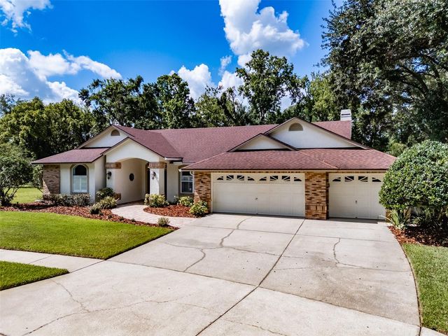 507 SURREY LANE, Lutz, FL 33549