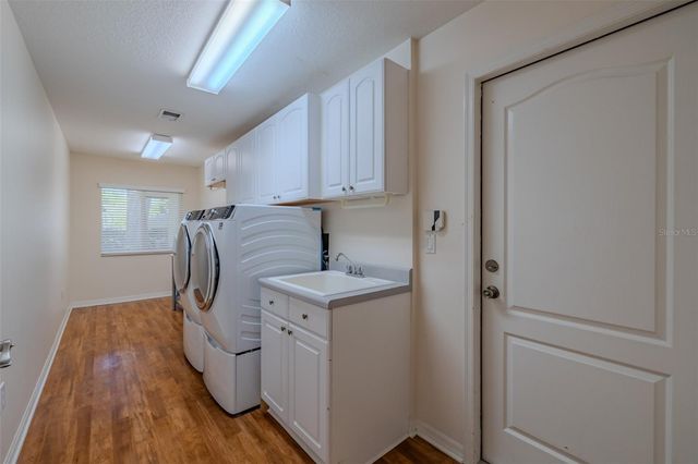 507 SURREY LANE, Lutz, FL 33549