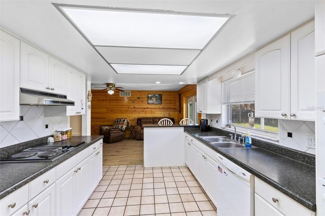 954 APPLE LANE, Altamonte Springs, FL 32714