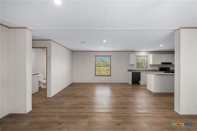 139 Azalea Court, Dale, TX 78616