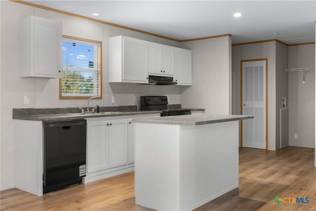 139 Azalea Court, Dale, TX 78616