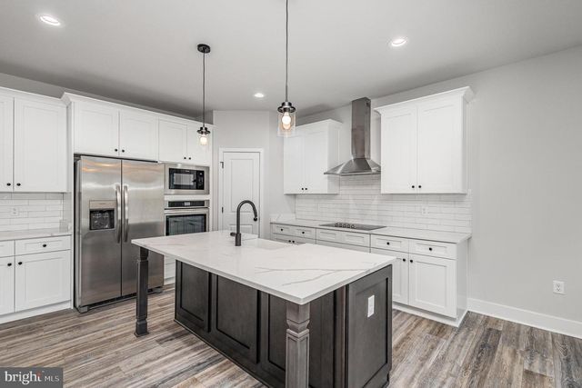 26700 DANIELS POINT DR, Unionville, VA 22567