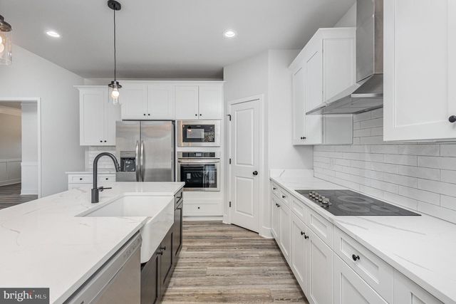 26700 DANIELS POINT DR, Unionville, VA 22567