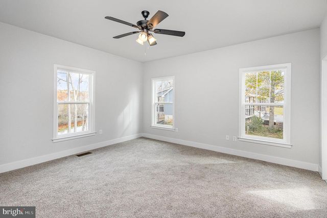 26700 DANIELS POINT DR, Unionville, VA 22567
