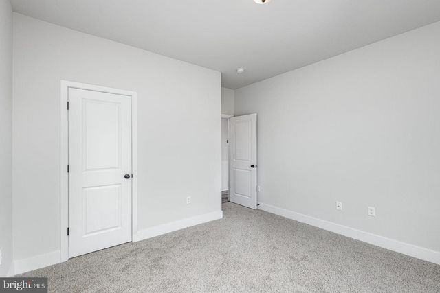 26700 DANIELS POINT DR, Unionville, VA 22567