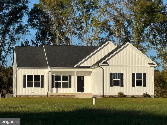 26700 DANIELS POINT DR, Unionville, VA 22567