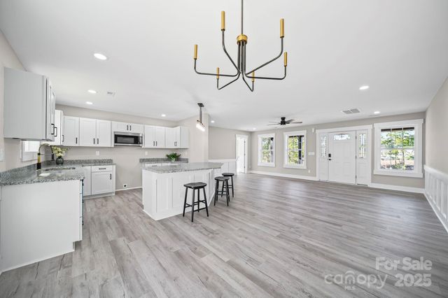 20 Ridgecrest Avenue, Peachland, NC 28133