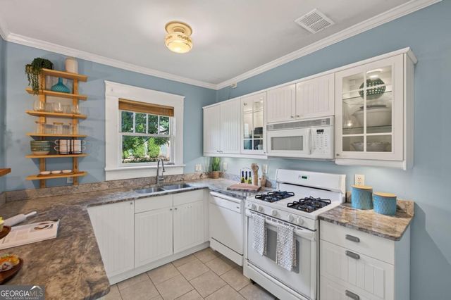 1701 Neely Avenue, East Point, GA 30344