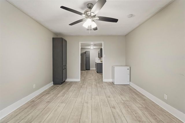 406 Gresham Street, Baytown, TX 77520