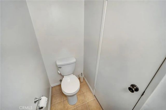 1543 W Avenue L 1, Lancaster, CA 93534