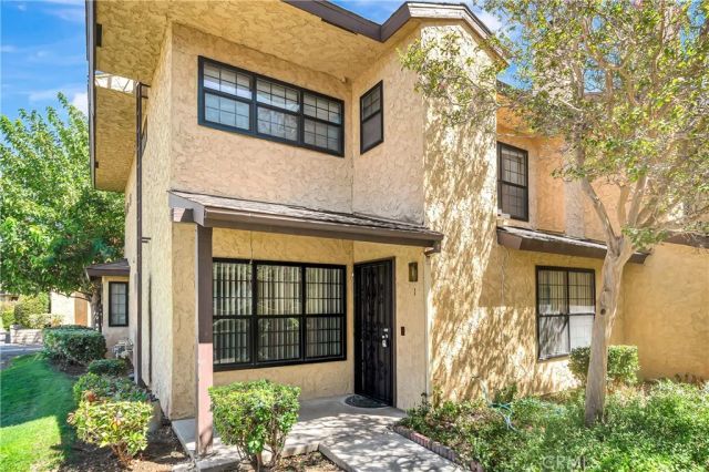 1543 W Avenue L 1, Lancaster, CA 93534