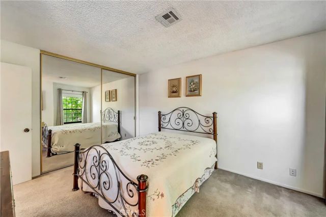 1543 W Avenue L 1, Lancaster, CA 93534