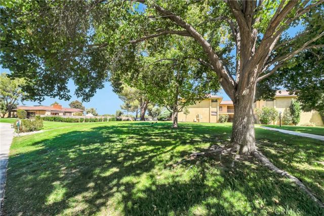 1543 W Avenue L 1, Lancaster, CA 93534