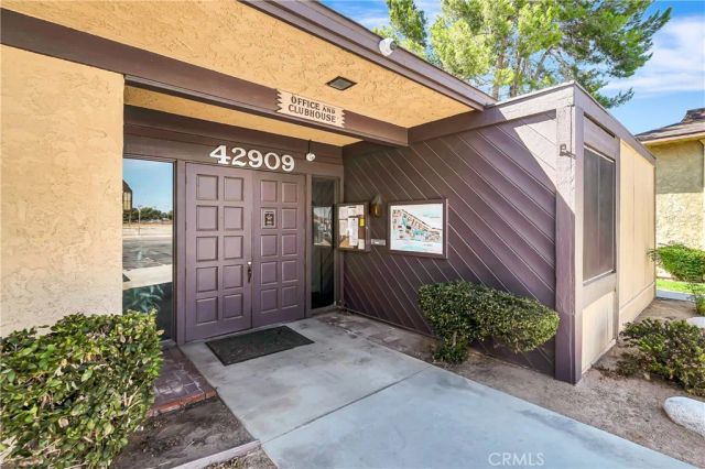 1543 W Avenue L 1, Lancaster, CA 93534