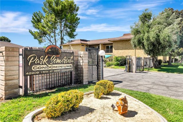 1543 W Avenue L 1, Lancaster, CA 93534