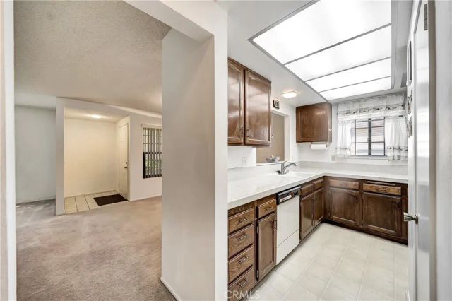 1543 W Avenue L 1, Lancaster, CA 93534
