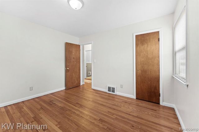 14581 Cleophus Avenue, Allen Park, MI 48101