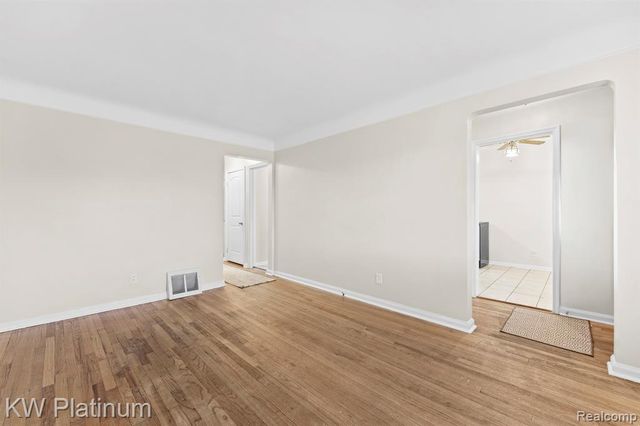 14581 Cleophus Avenue, Allen Park, MI 48101