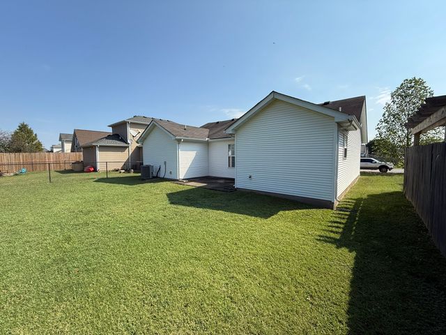 2638 Sewanee Pl, Murfreesboro, TN 37128