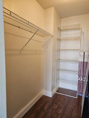 400 Leslie Dr 717, Hallandale Beach, FL 33009