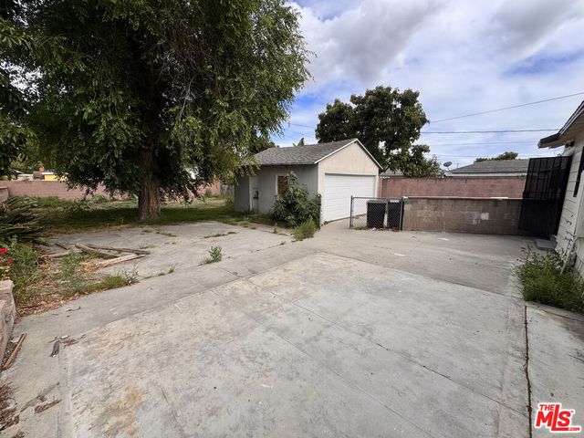 3260 Oregon Avenue, Long Beach, CA 90806