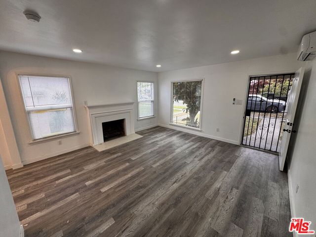 3260 Oregon Avenue, Long Beach, CA 90806