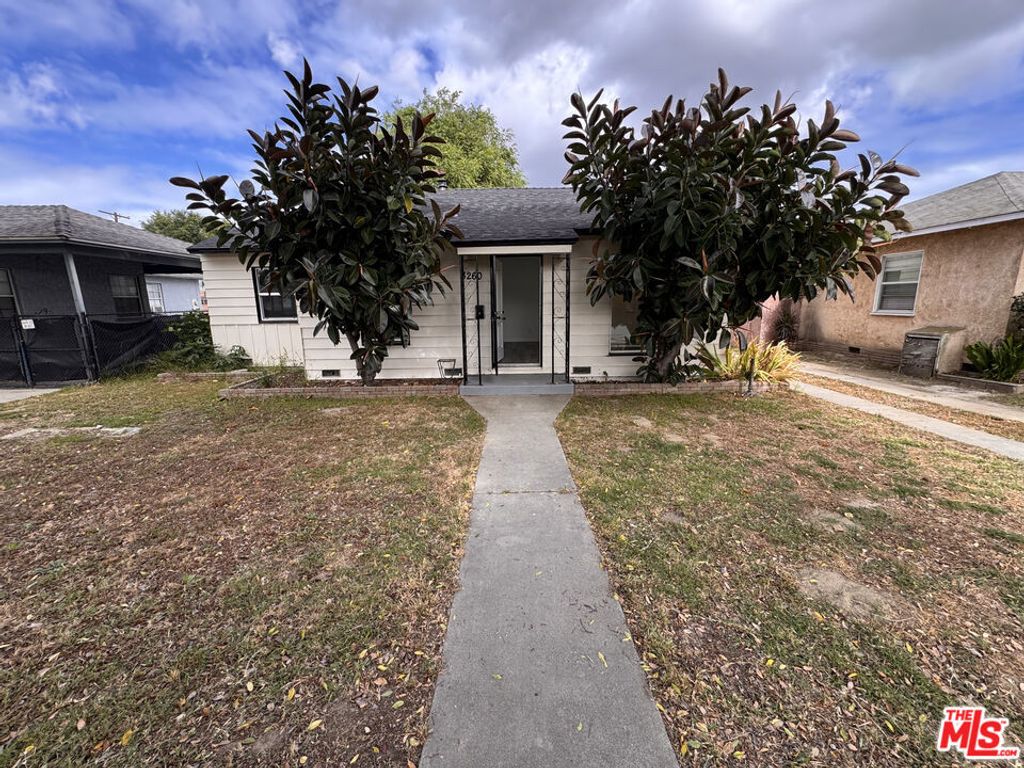 3260 Oregon Avenue, Long Beach, CA 90806