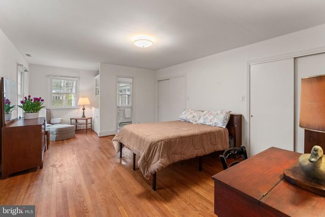 375 HICKORY POINT DR, Montross, VA 22520