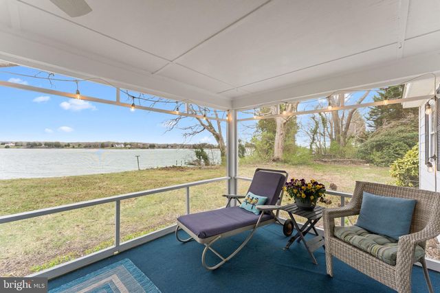 375 HICKORY POINT DR, Montross, VA 22520