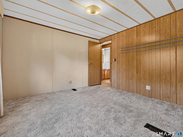 60 Colchester Commons, Colchester, CT 06415