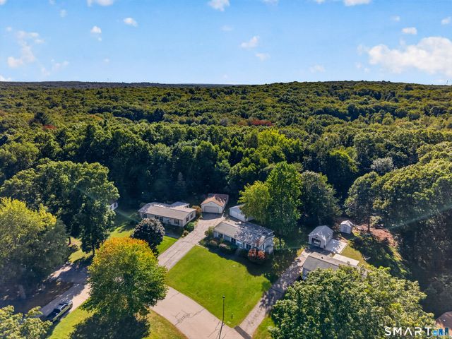 60 Colchester Commons, Colchester, CT 06415